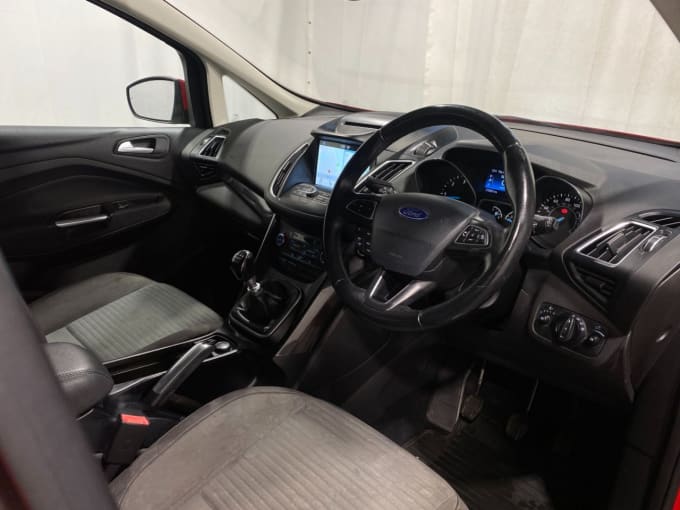 2025 Ford C-max