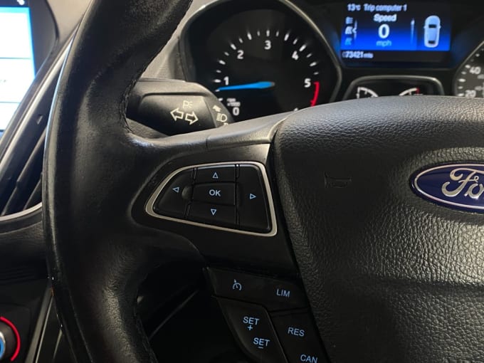 2025 Ford C-max