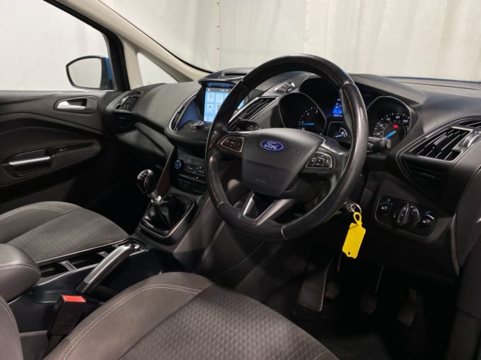 2025 Ford C-max