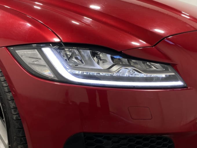 2025 Jaguar Xf