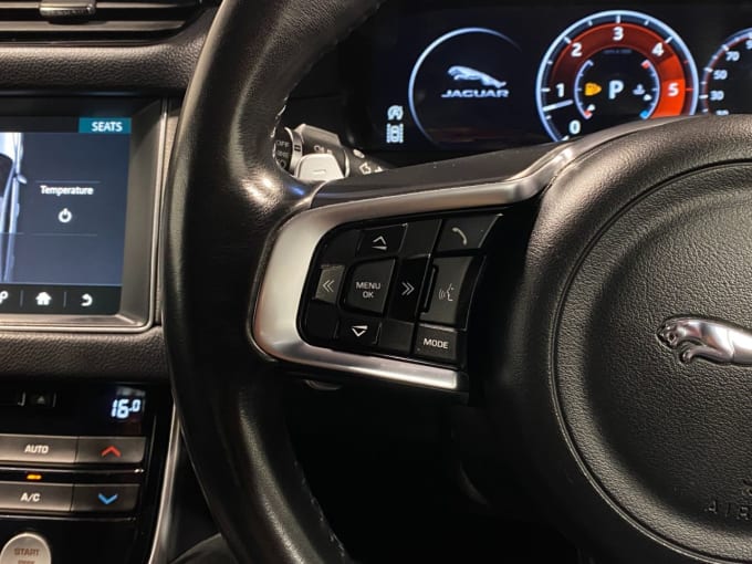 2025 Jaguar Xf