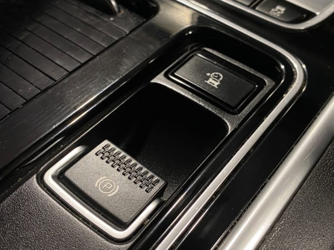 2025 Jaguar Xf