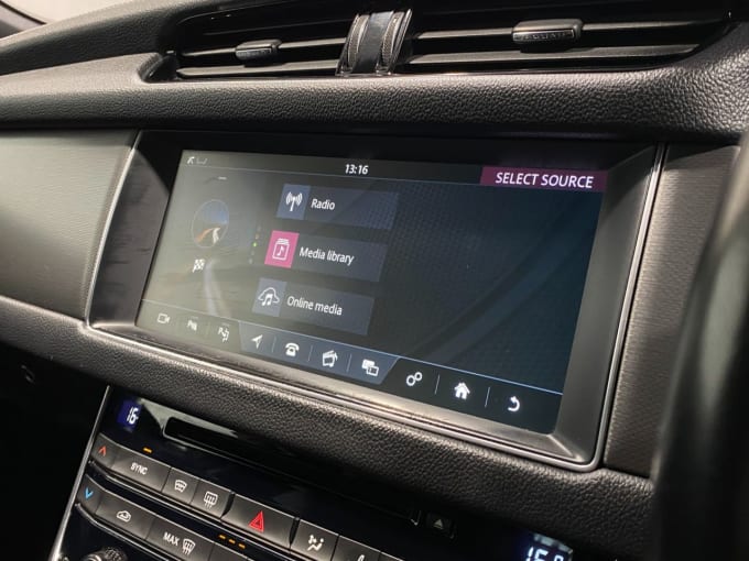2025 Jaguar Xf