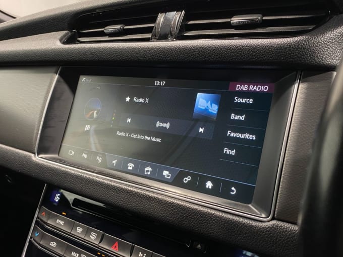 2025 Jaguar Xf