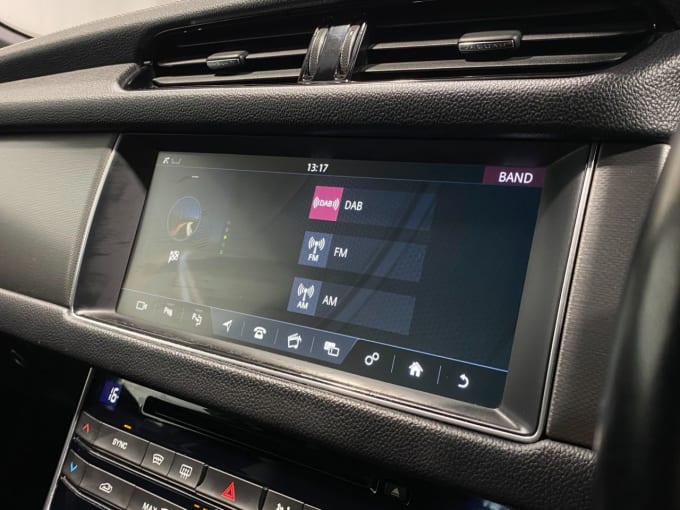 2025 Jaguar Xf