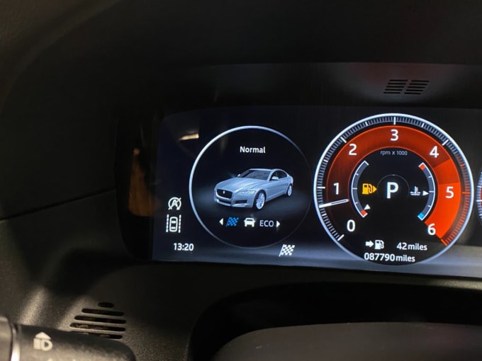 2025 Jaguar Xf