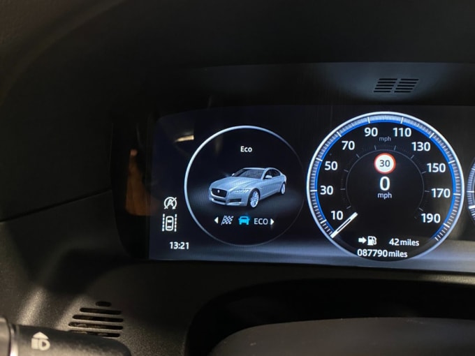 2025 Jaguar Xf