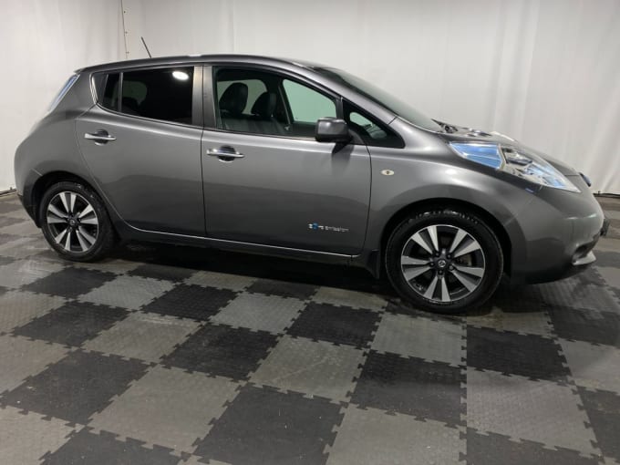2025 Nissan Leaf