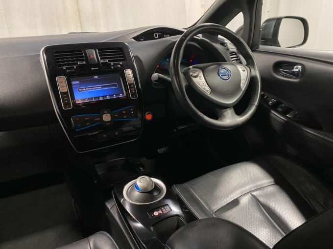 2025 Nissan Leaf