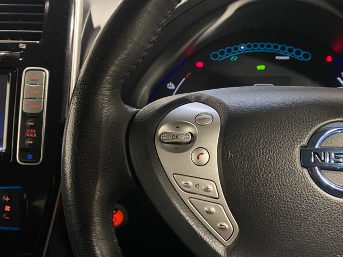 2025 Nissan Leaf