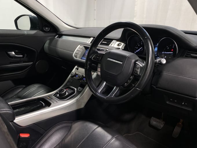 2025 Land Rover Range Rover Evoque