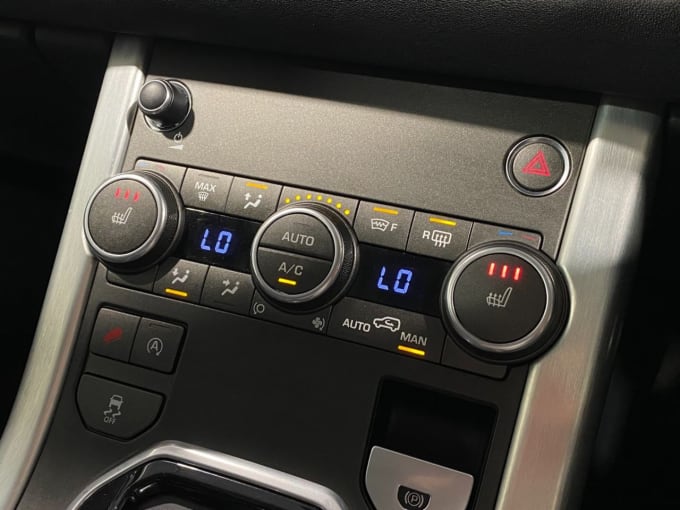 2025 Land Rover Range Rover Evoque