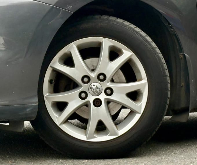 2025 Toyota Auris