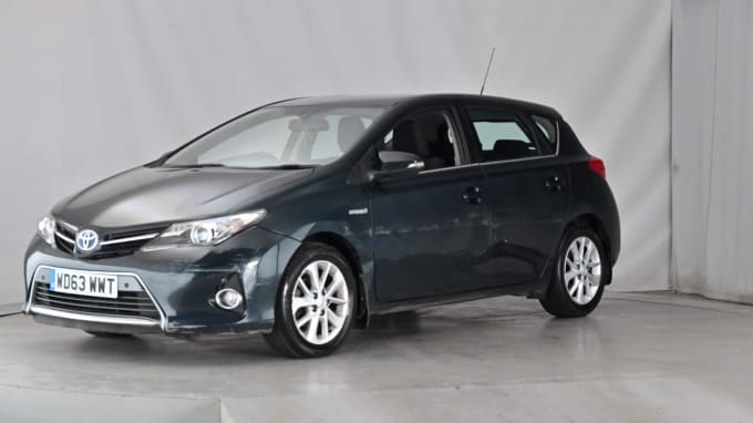 2024 Toyota Auris