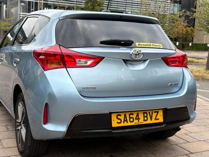 2025 Toyota Auris