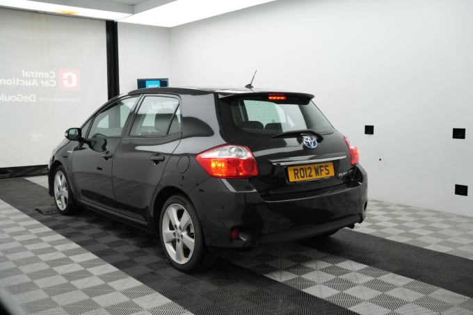 2025 Toyota Auris