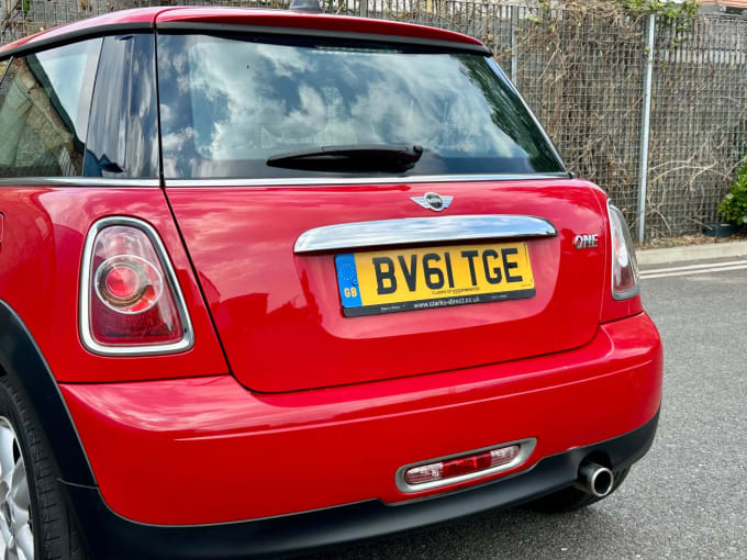 2025 Mini Hatch
