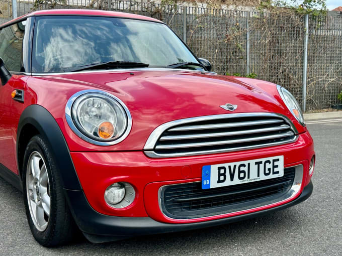 2025 Mini Hatch