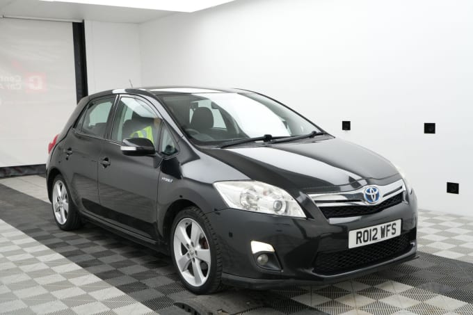 2025 Toyota Auris