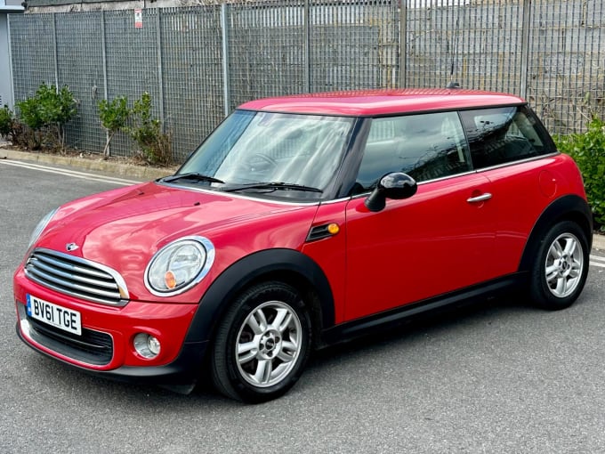 2025 Mini Hatch