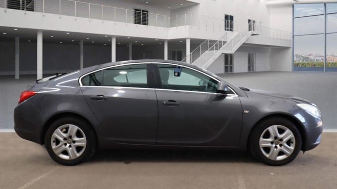 2025 Vauxhall Insignia