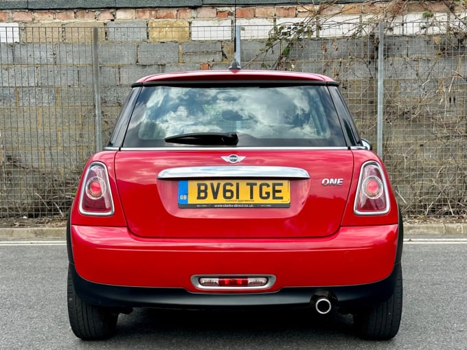 2025 Mini Hatch