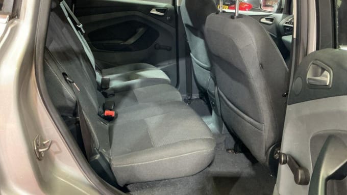 2025 Ford C-max