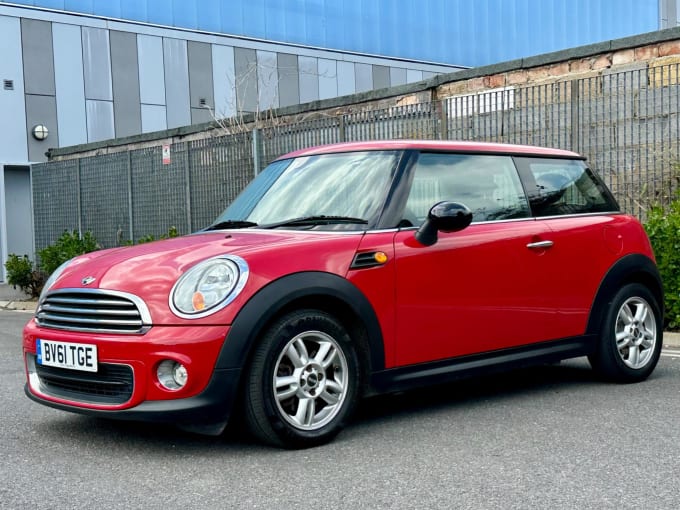 2025 Mini Hatch