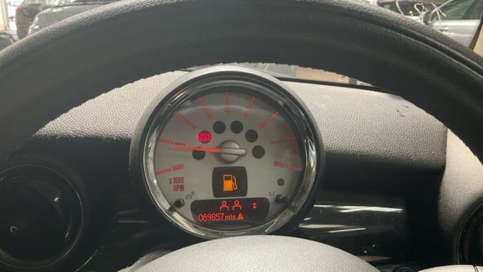 2025 Mini Hatch
