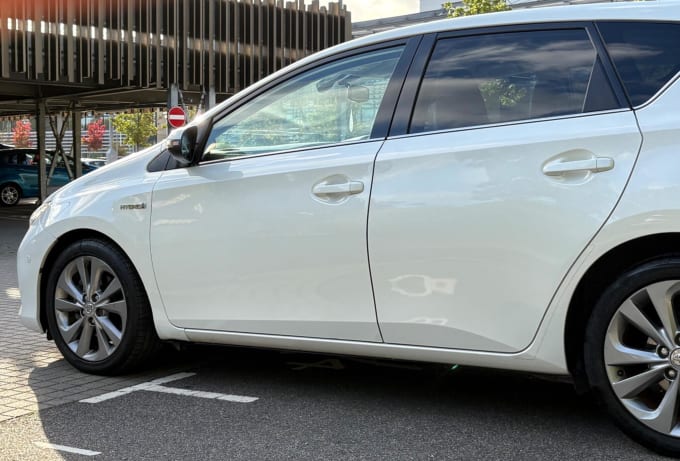 2013 Toyota Auris