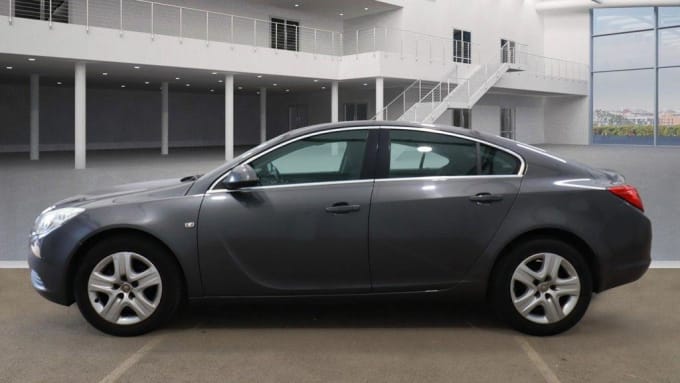 2025 Vauxhall Insignia