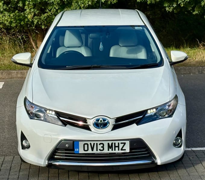 2013 Toyota Auris