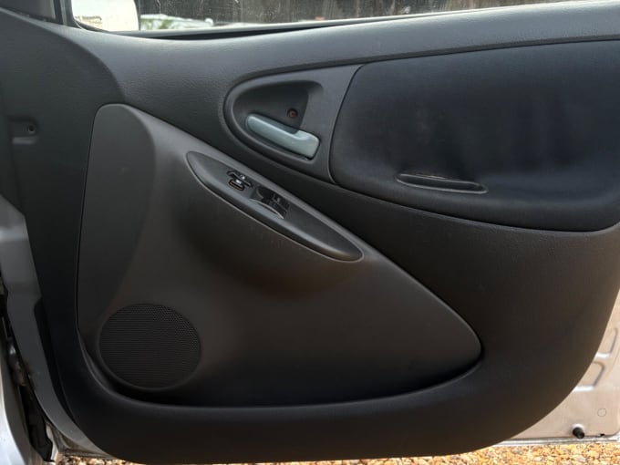 2004 Toyota Yaris