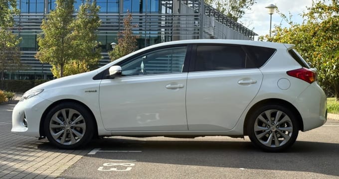 2013 Toyota Auris