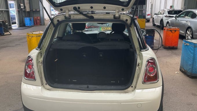 2025 Mini Hatch