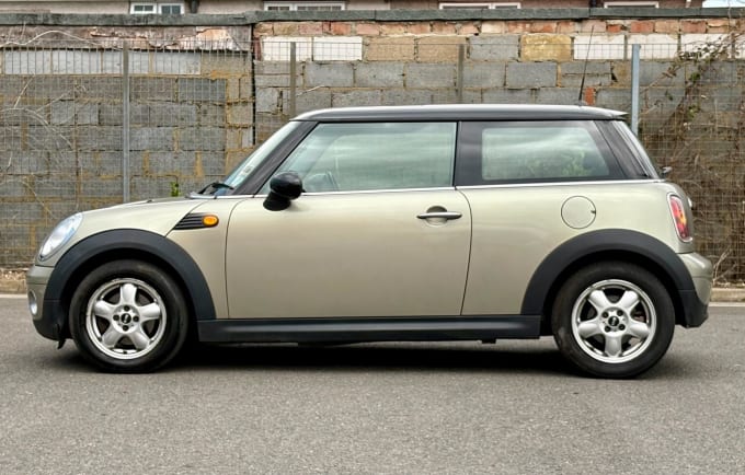 2025 Mini Hatch