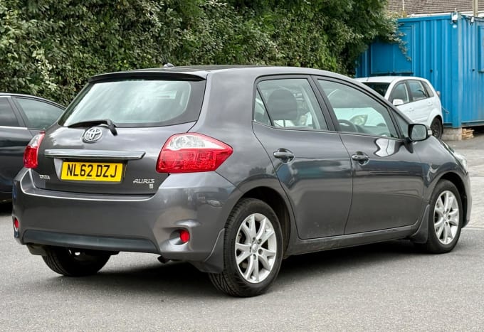 2025 Toyota Auris