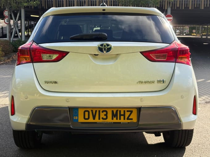 2013 Toyota Auris