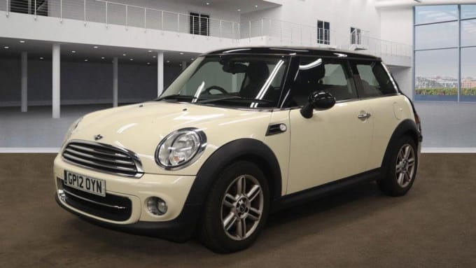 2025 Mini Hatch