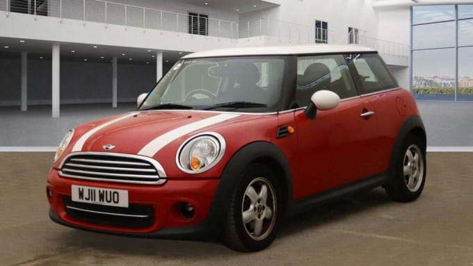 2025 Mini Hatch
