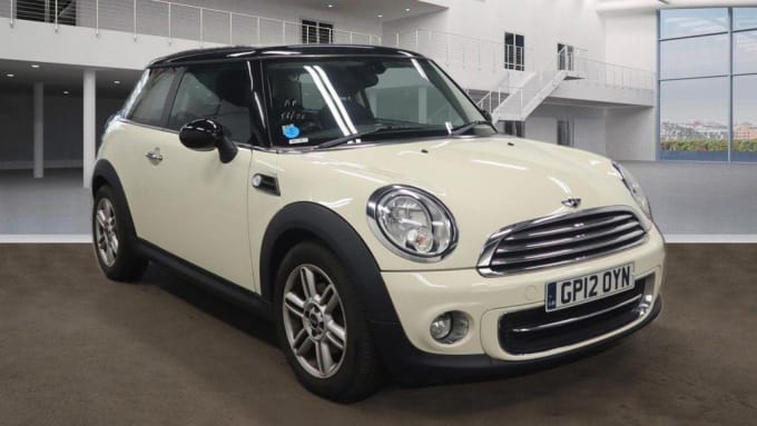 2025 Mini Hatch