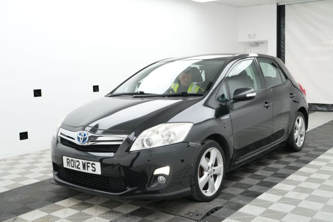 2025 Toyota Auris