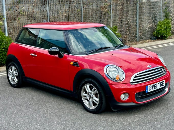2025 Mini Hatch