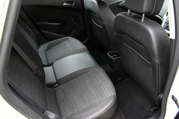 2025 Vauxhall Astra