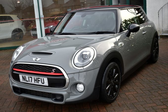 2025 Mini Hatch