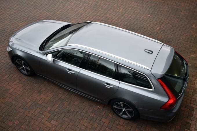 2025 Volvo V90