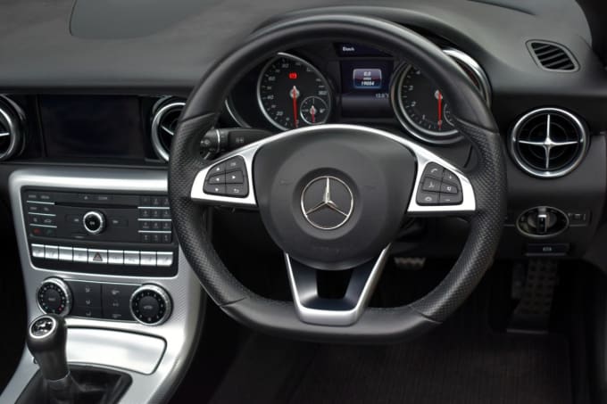 2025 Mercedes-benz Slc