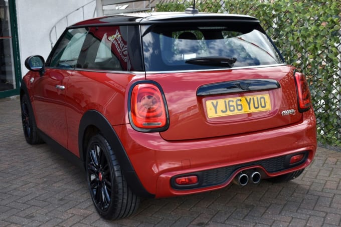 2025 Mini Hatch