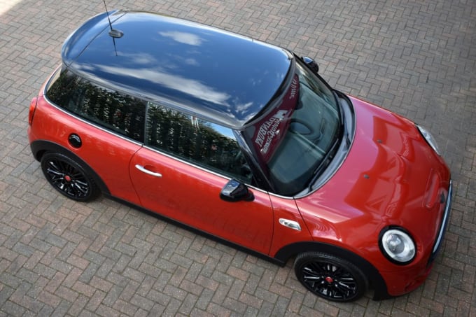 2025 Mini Hatch