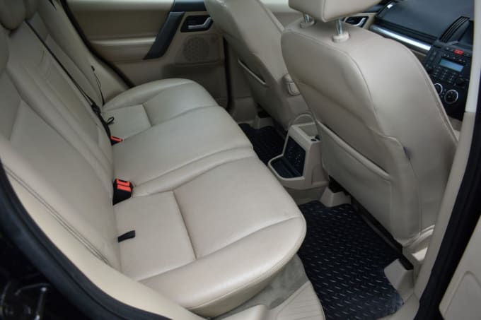 2025 Land Rover Freelander 2
